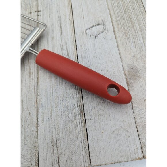 Unbranded Miracle Tomato Slicer Kitchen Gadget Red Handle - Picture 5 of 6